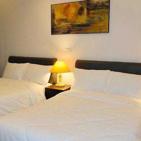 Centennial Inn Kawit Экстерьер фото